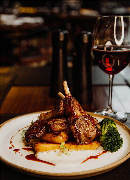 Cordeiro e vinho